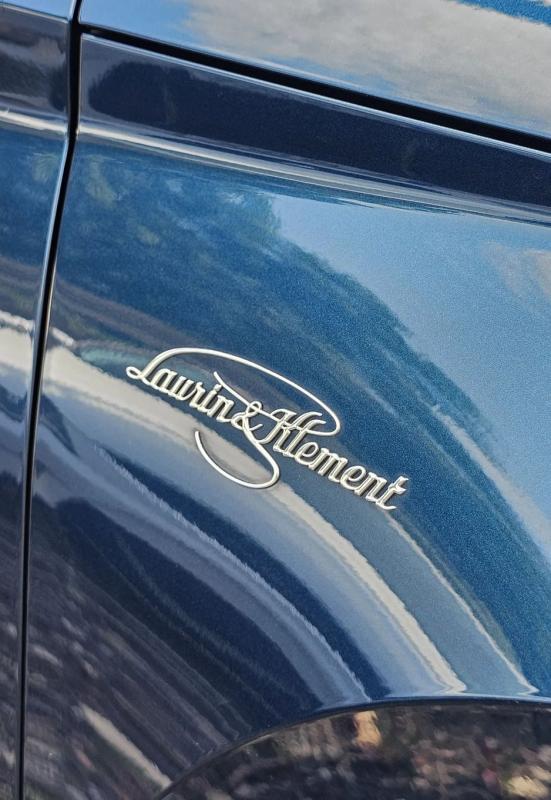 Car Thumb