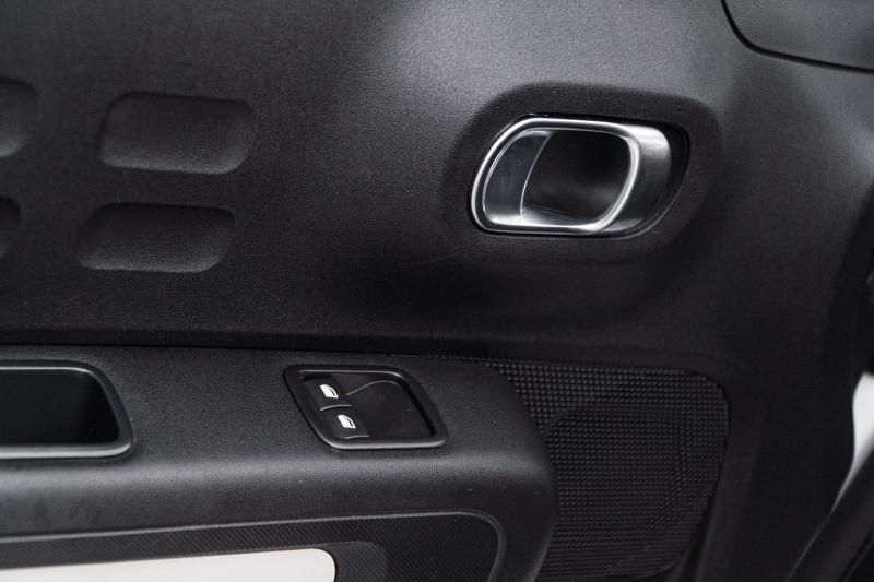 Car Thumb