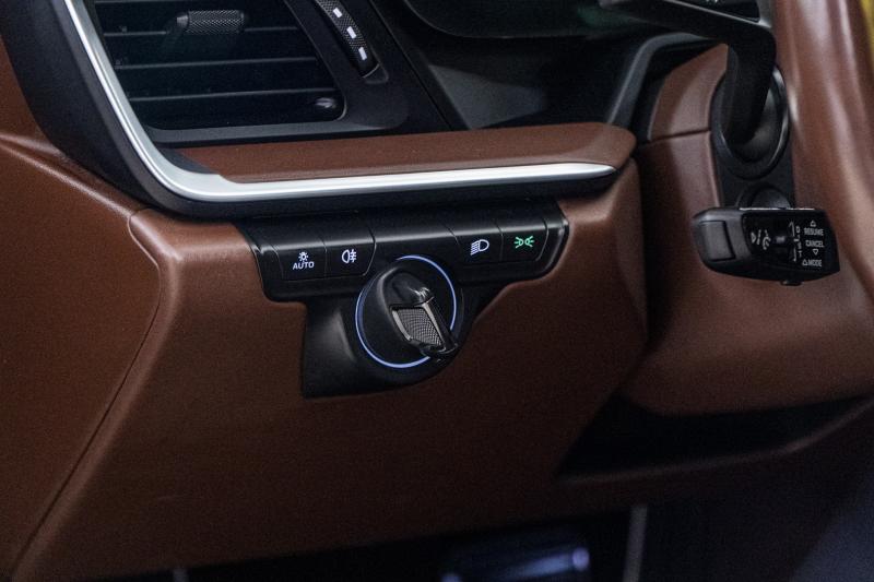 Car Thumb