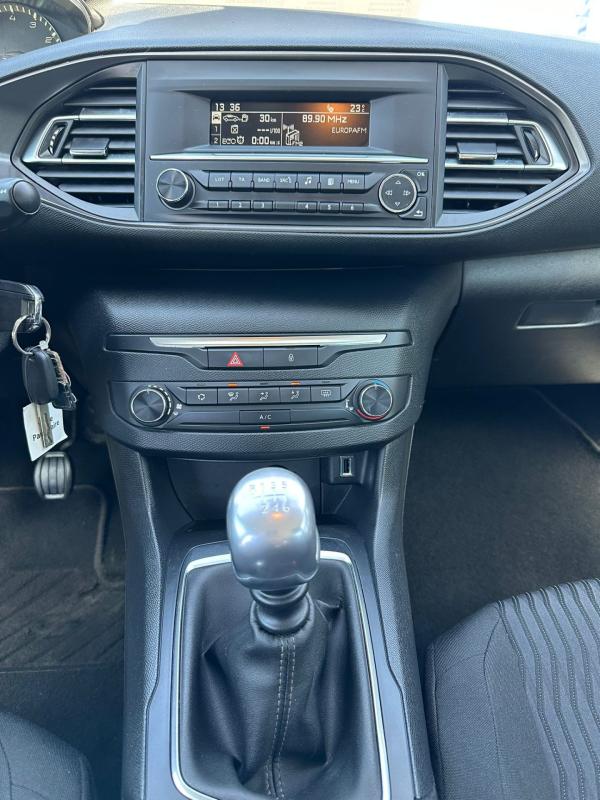 Car Thumb