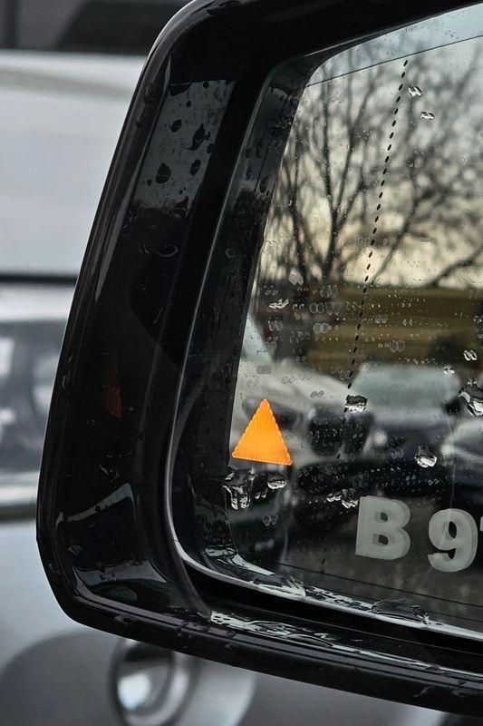 Car Thumb